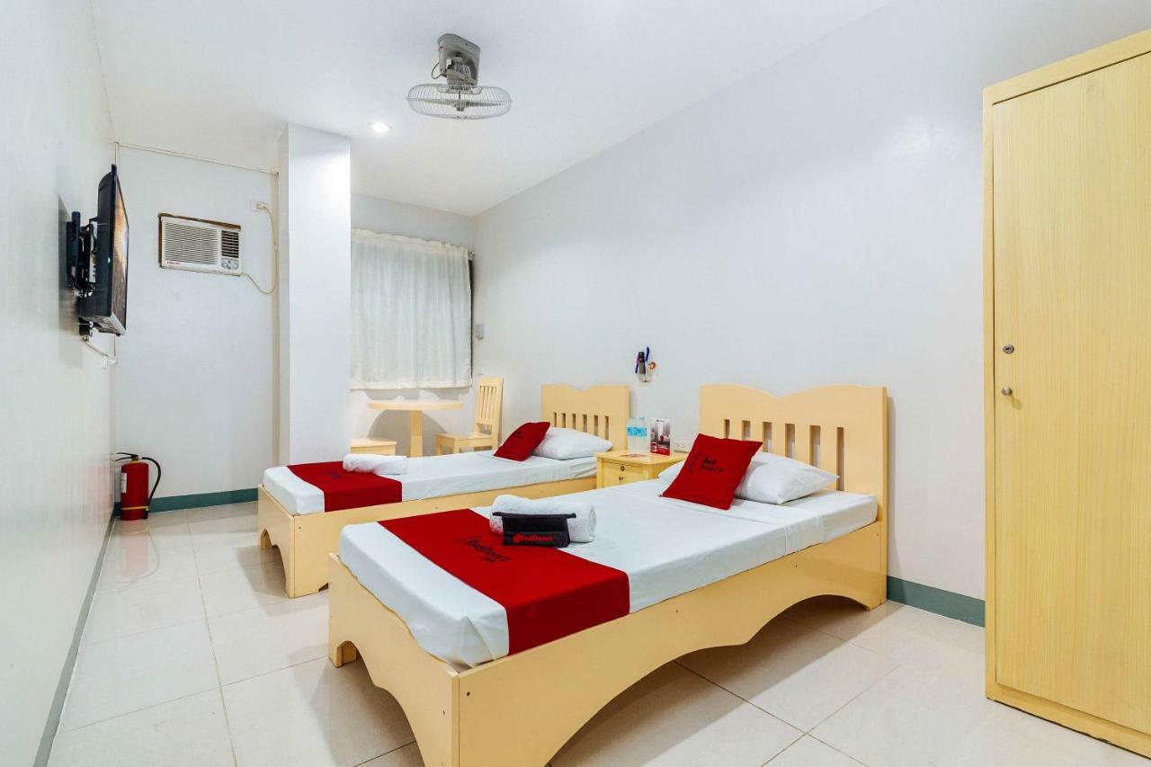 Отель Reddoorz Near Cebu Metropolitan Cathedral Экстерьер фото