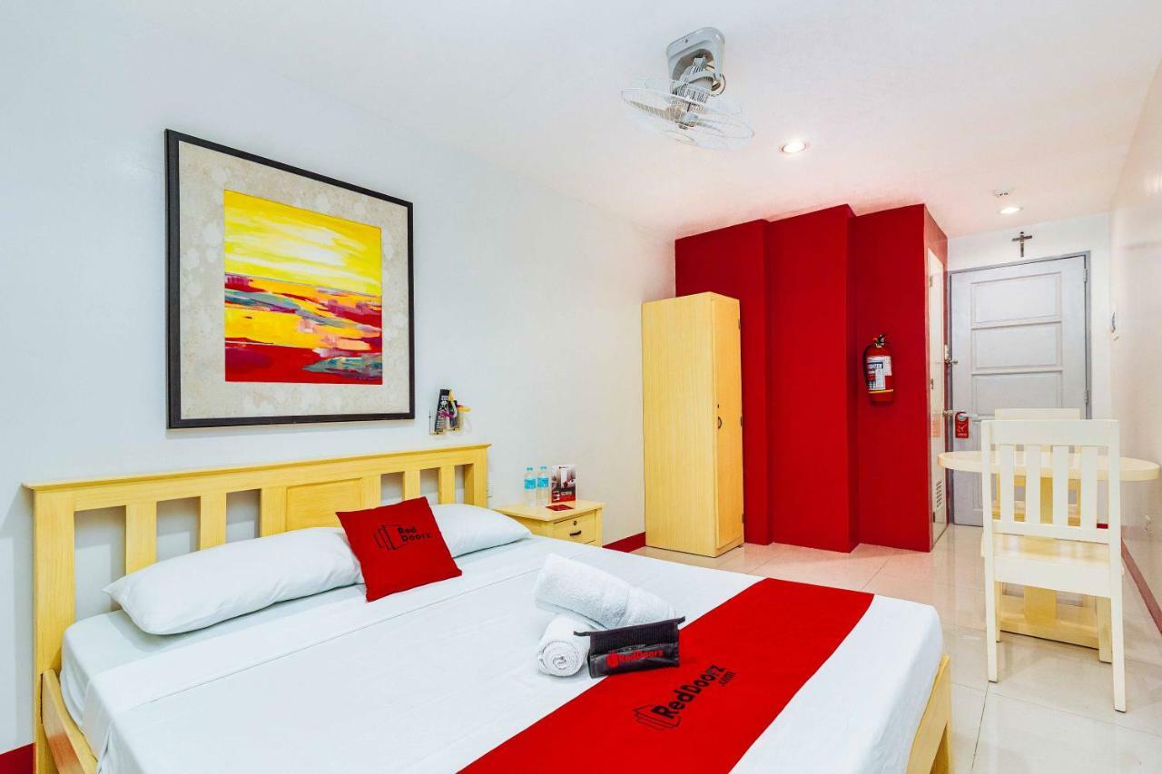 Отель Reddoorz Near Cebu Metropolitan Cathedral Экстерьер фото
